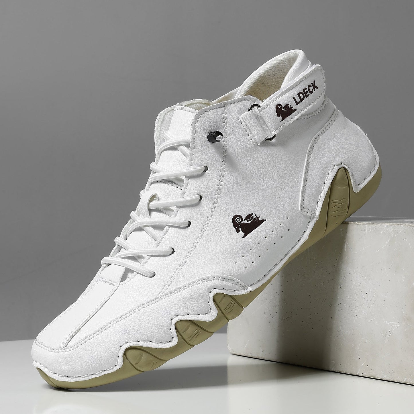 ZoliLDeck - Waterproof and breathable orthopedic shoes