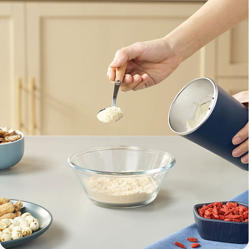 この電動ミキサーで、食材を瞬時に準備しましょう