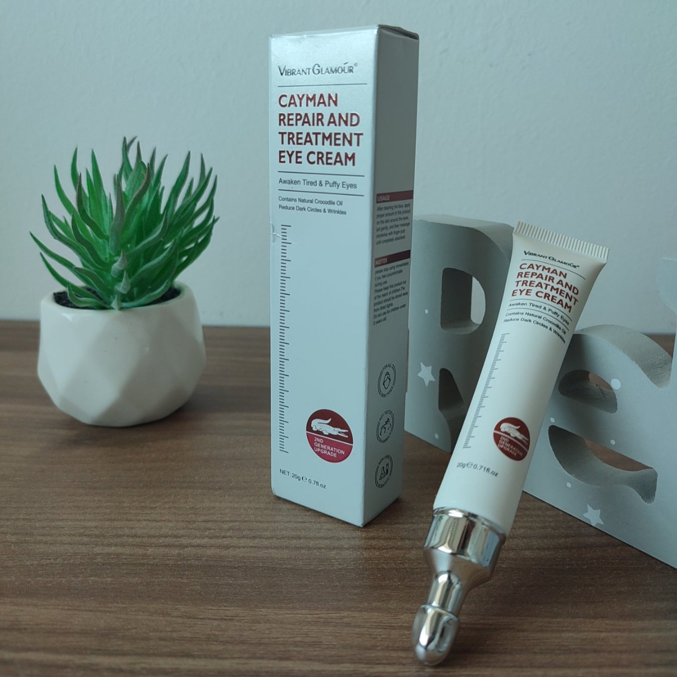 Ögonkräm: lyftande effekt på 2 minuter